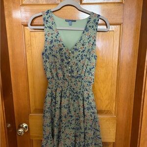 Chic Green Floral Sleeveless Dress